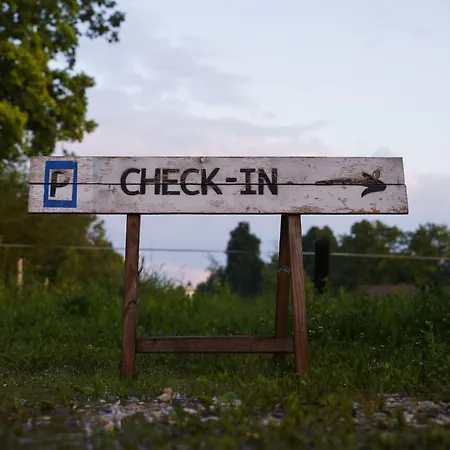 Camping @ Nogometni Golf Kamp alanı *