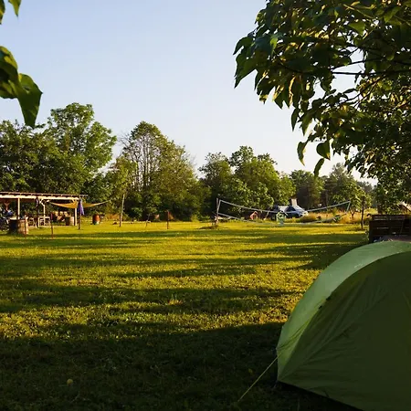Kamp alanı Camping @ Nogometni Golf *